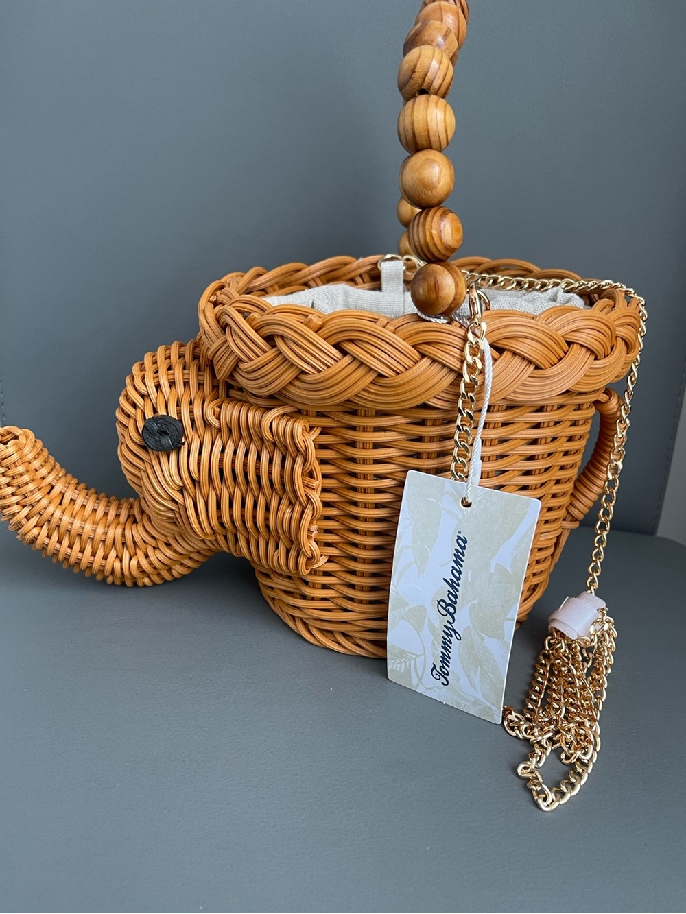 Tommy Bahama Woven Wicker Elephant Crossbody Bag Wooden Bead Handle Rattan
